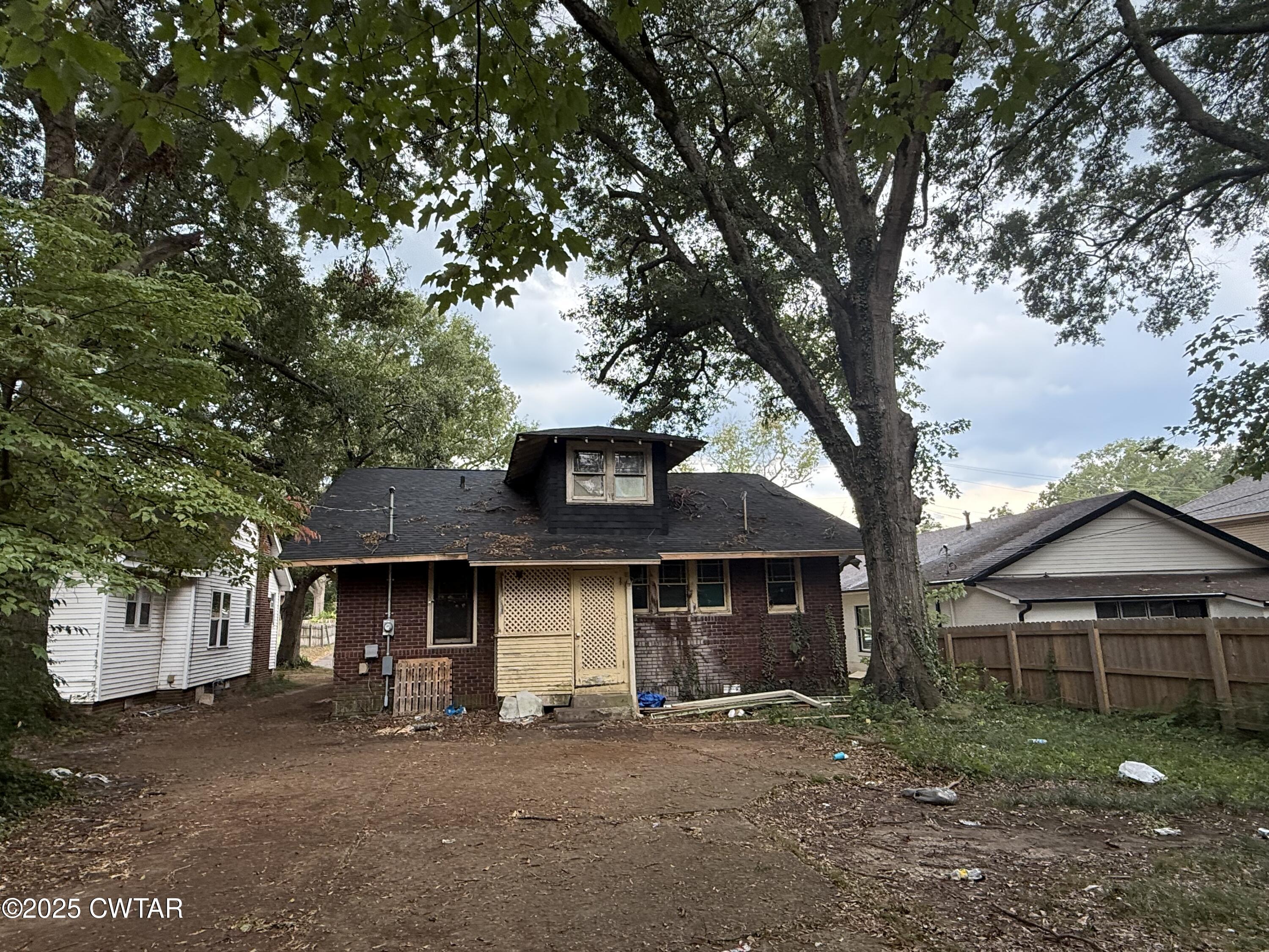 137 Arlington Avenue