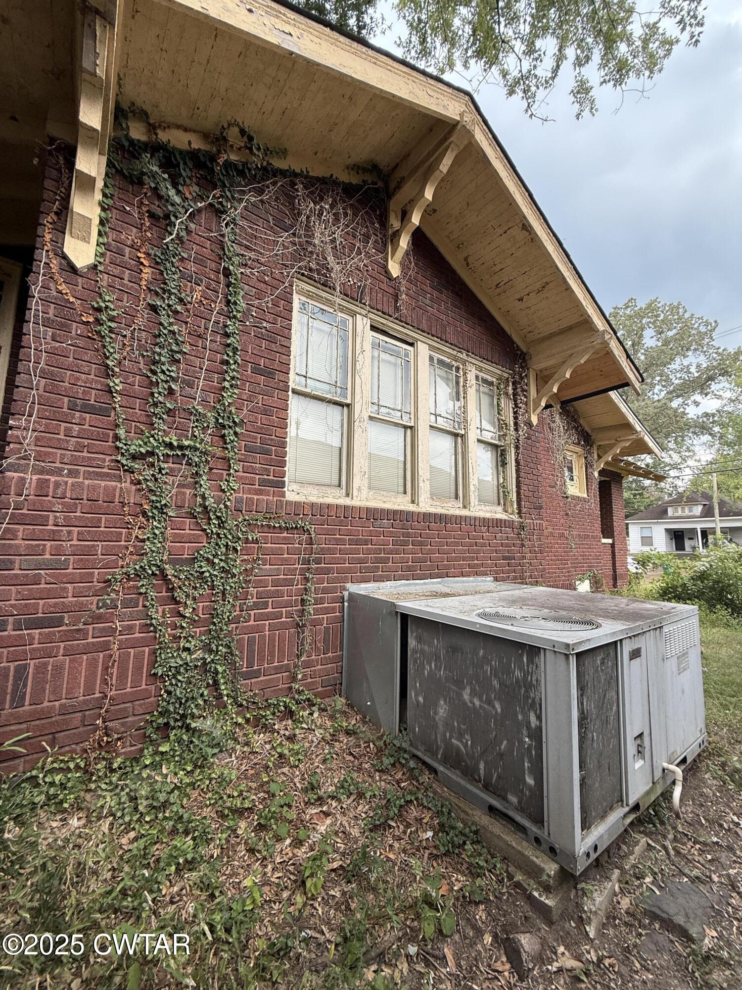 137 Arlington Avenue