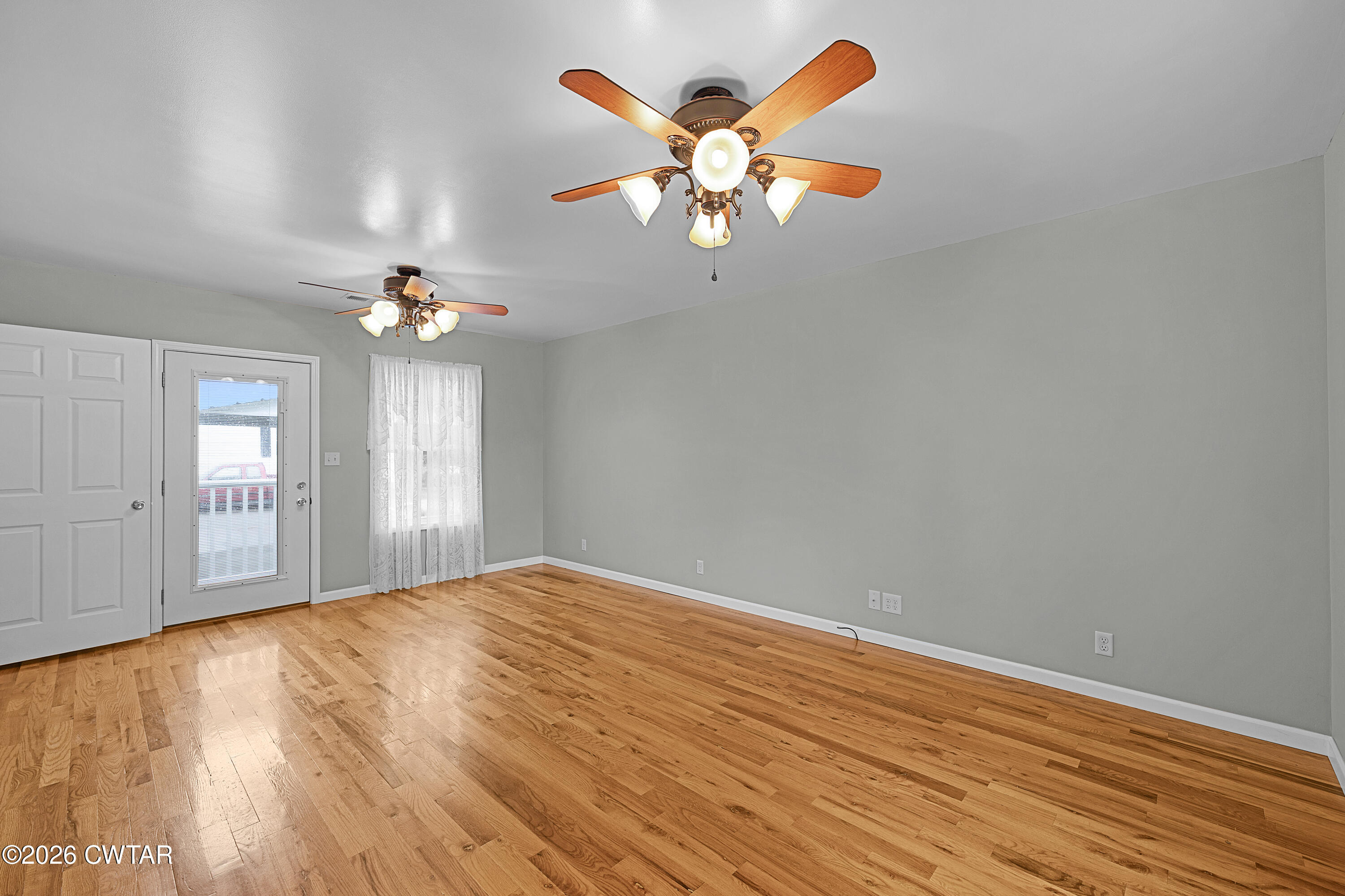 300 W 5th Street