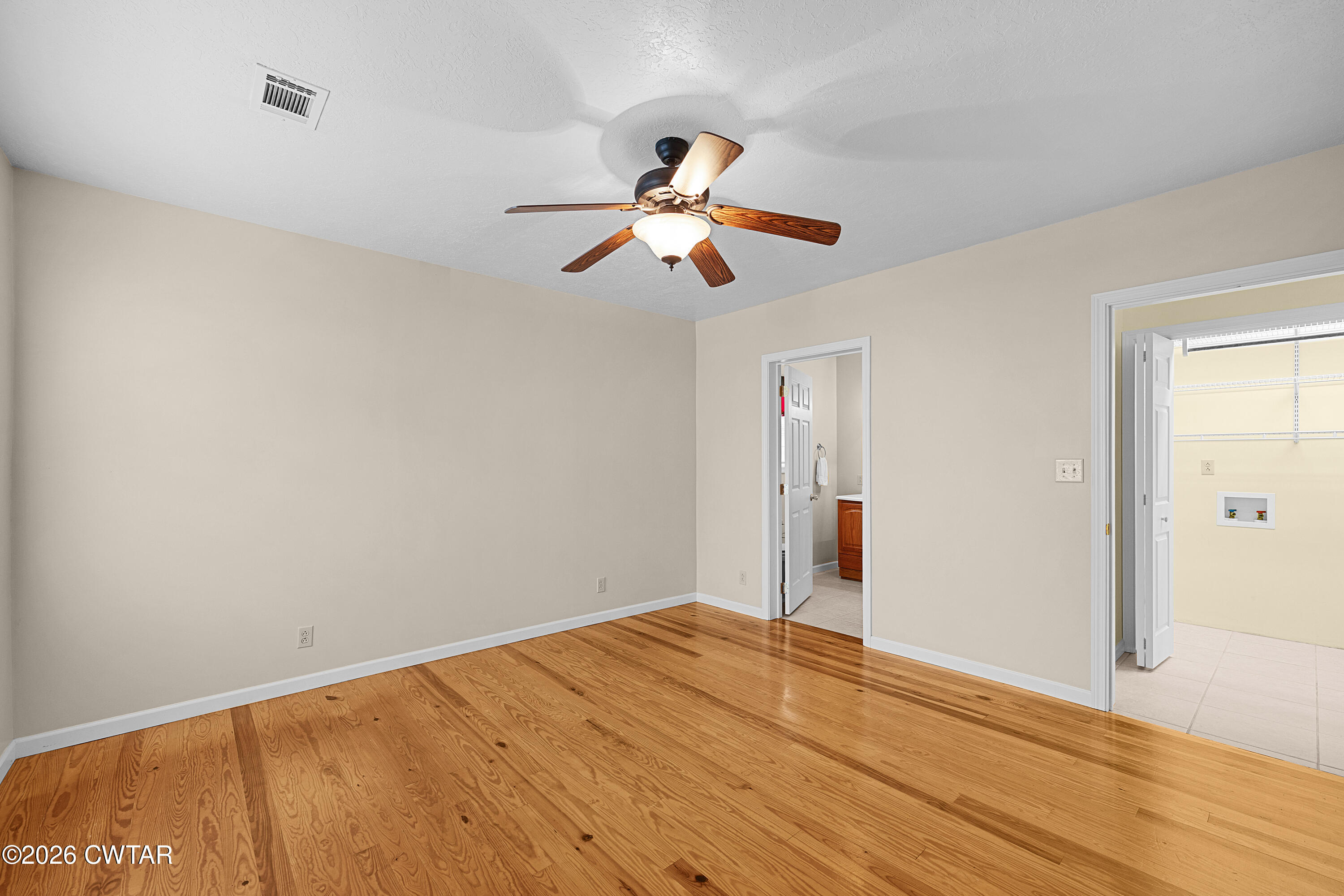 300 W 5th Street