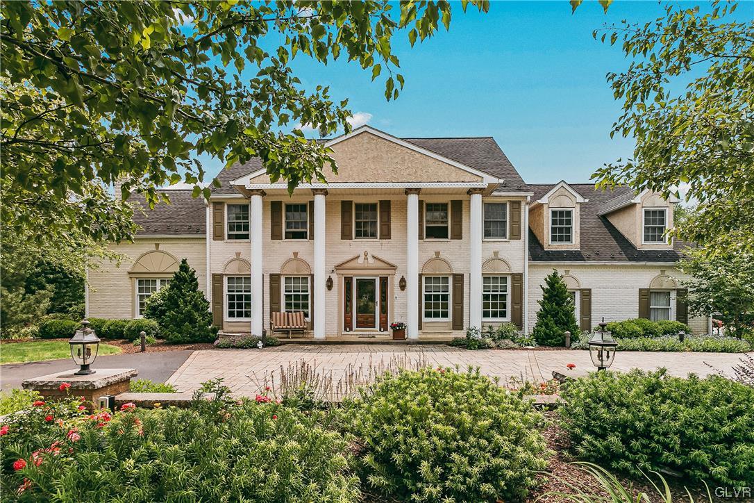 1744 Cortland Lane