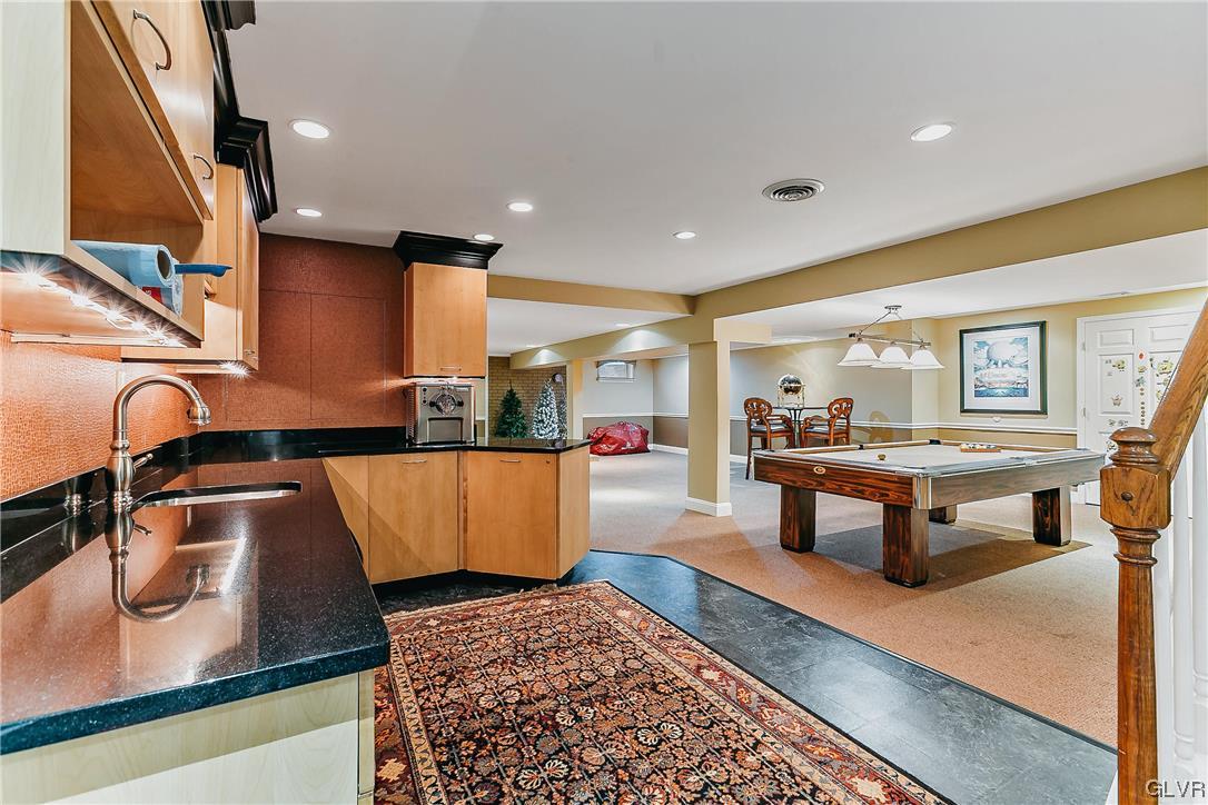 1744 Cortland Lane