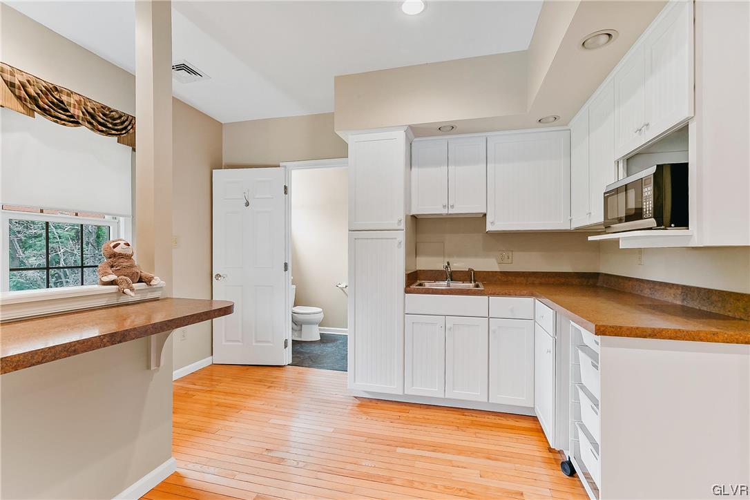 1744 Cortland Lane