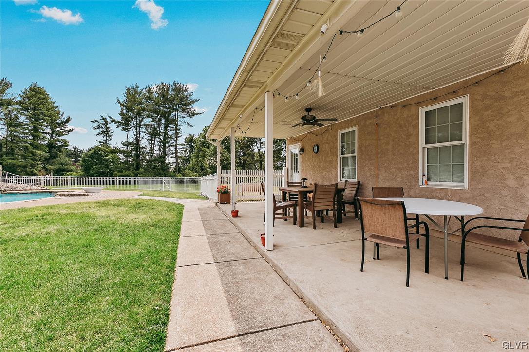 1744 Cortland Lane