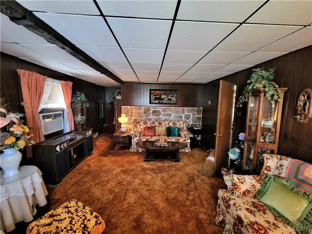 1264 Hampshire Drive