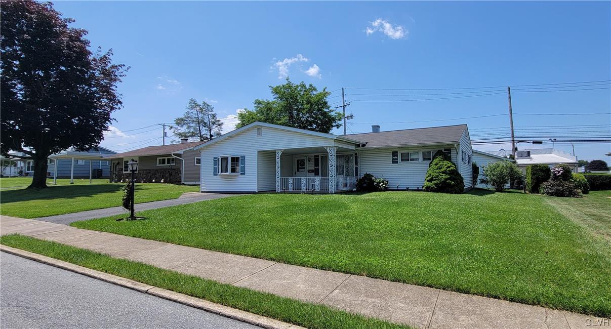 1264 Hampshire Drive
