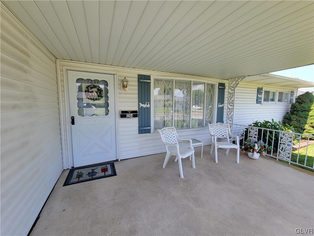 1264 Hampshire Drive