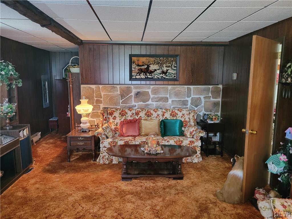 1264 Hampshire Drive