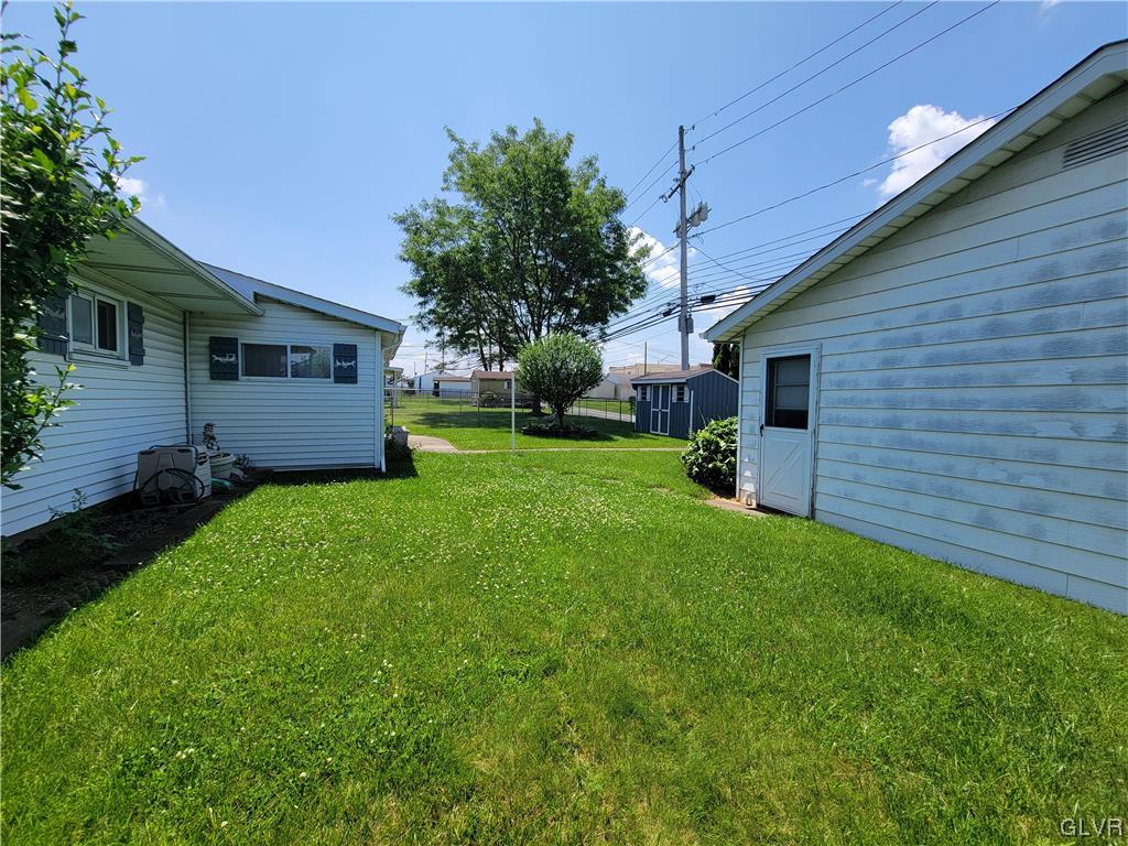 1264 Hampshire Drive