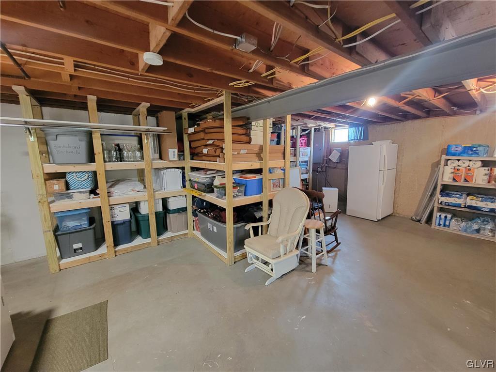 3406 Thomas Street