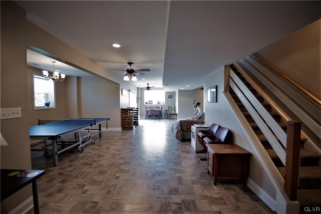 5525 Skyline Drive