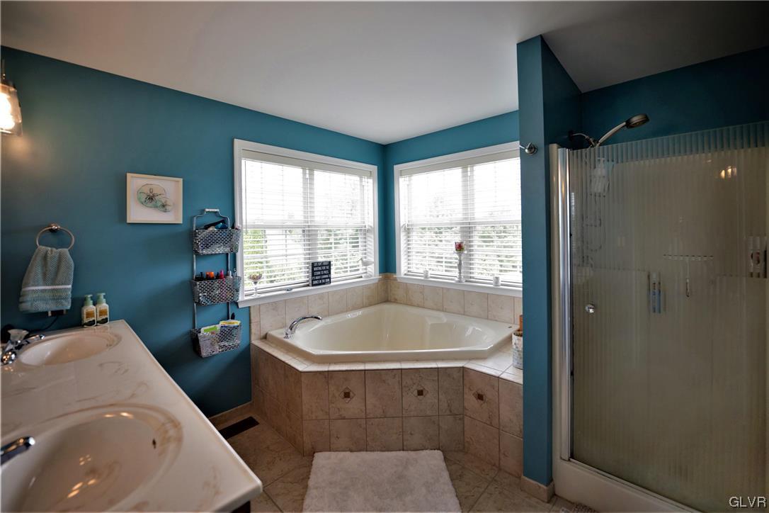 5525 Skyline Drive
