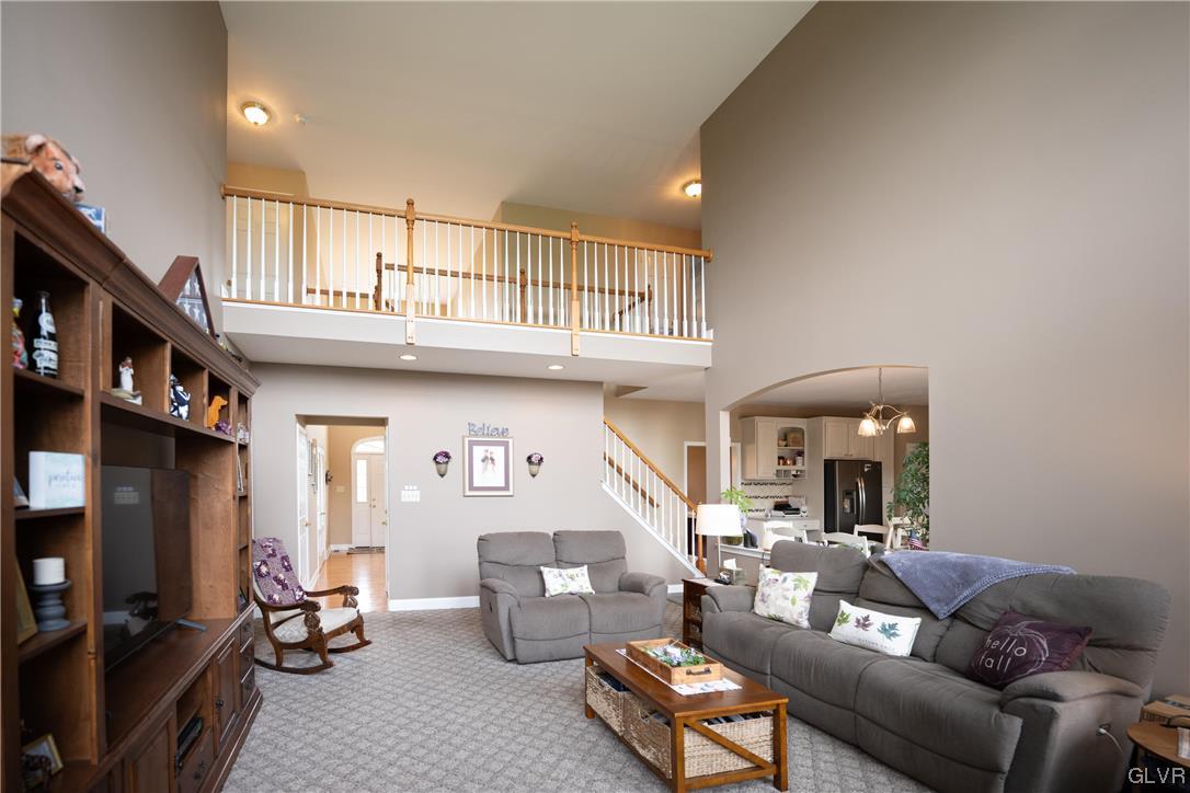 5525 Skyline Drive