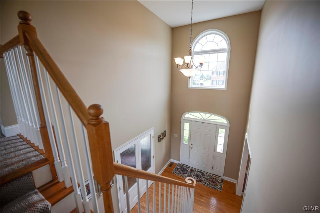 5525 Skyline Drive