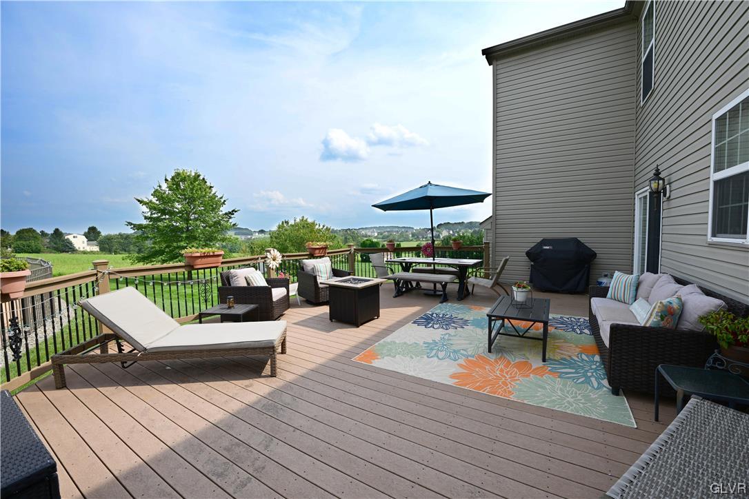 5525 Skyline Drive