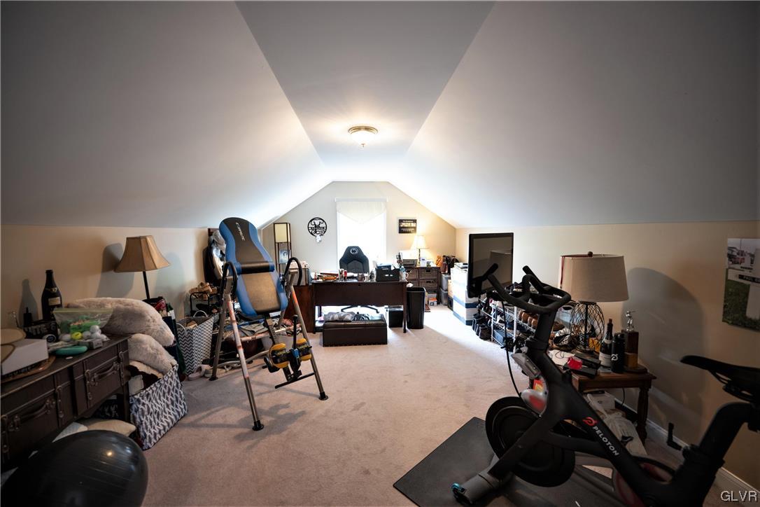 5525 Skyline Drive
