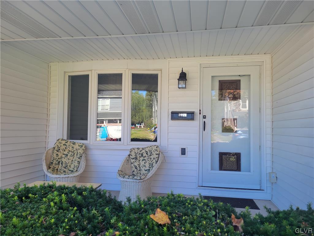 3033 South 4Th Street
