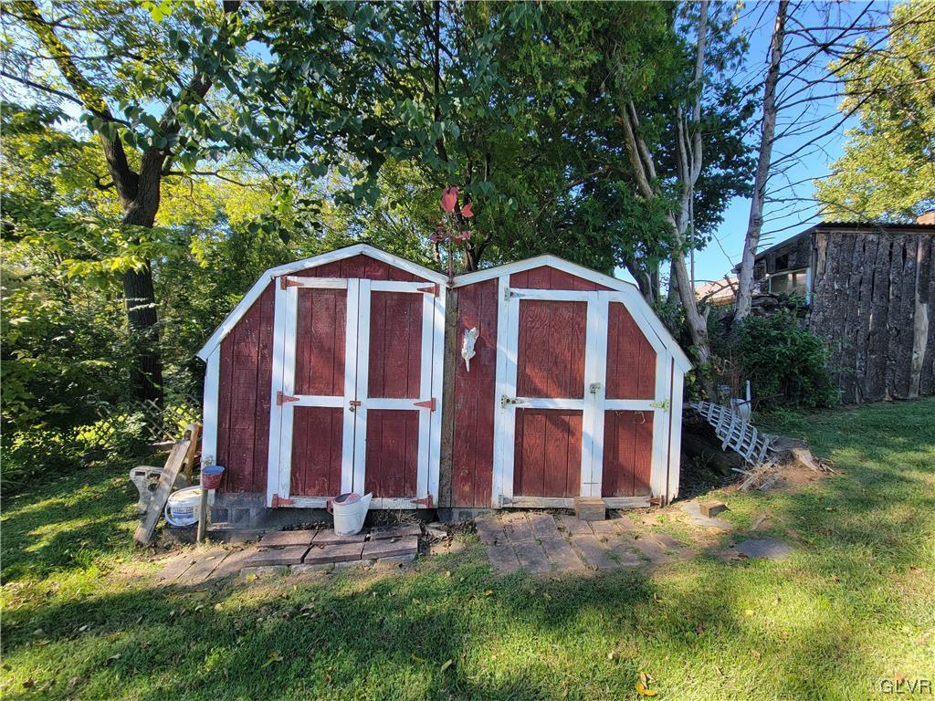 3033 South 4Th Street