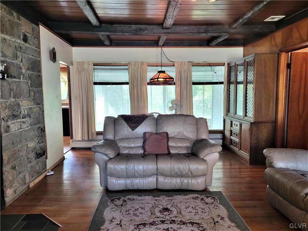 3033 South 4Th Street