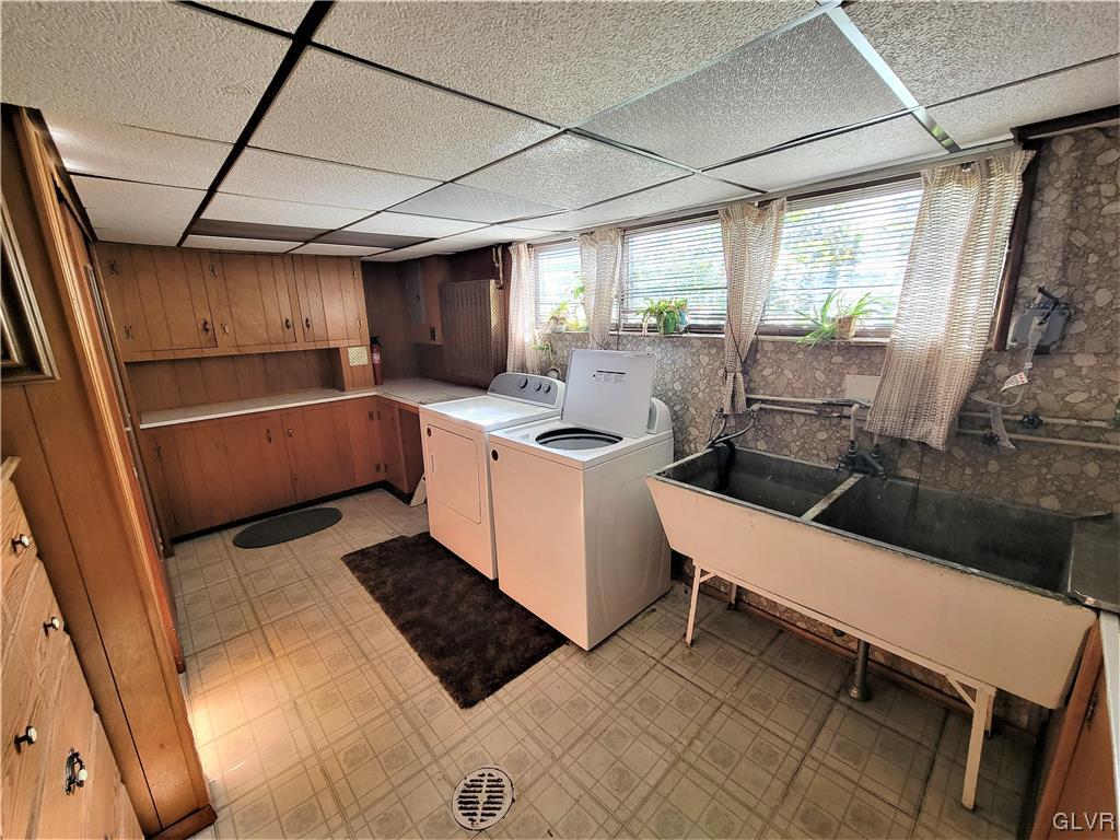 3033 South 4Th Street