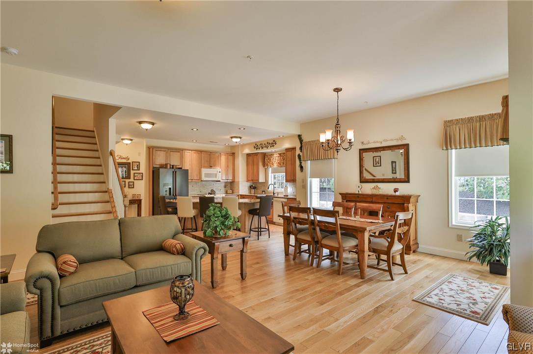 5552 BRIAR Lane