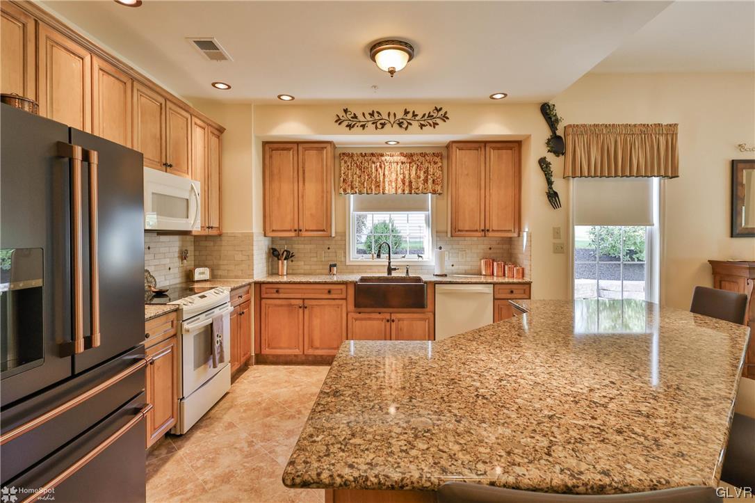 5552 BRIAR Lane