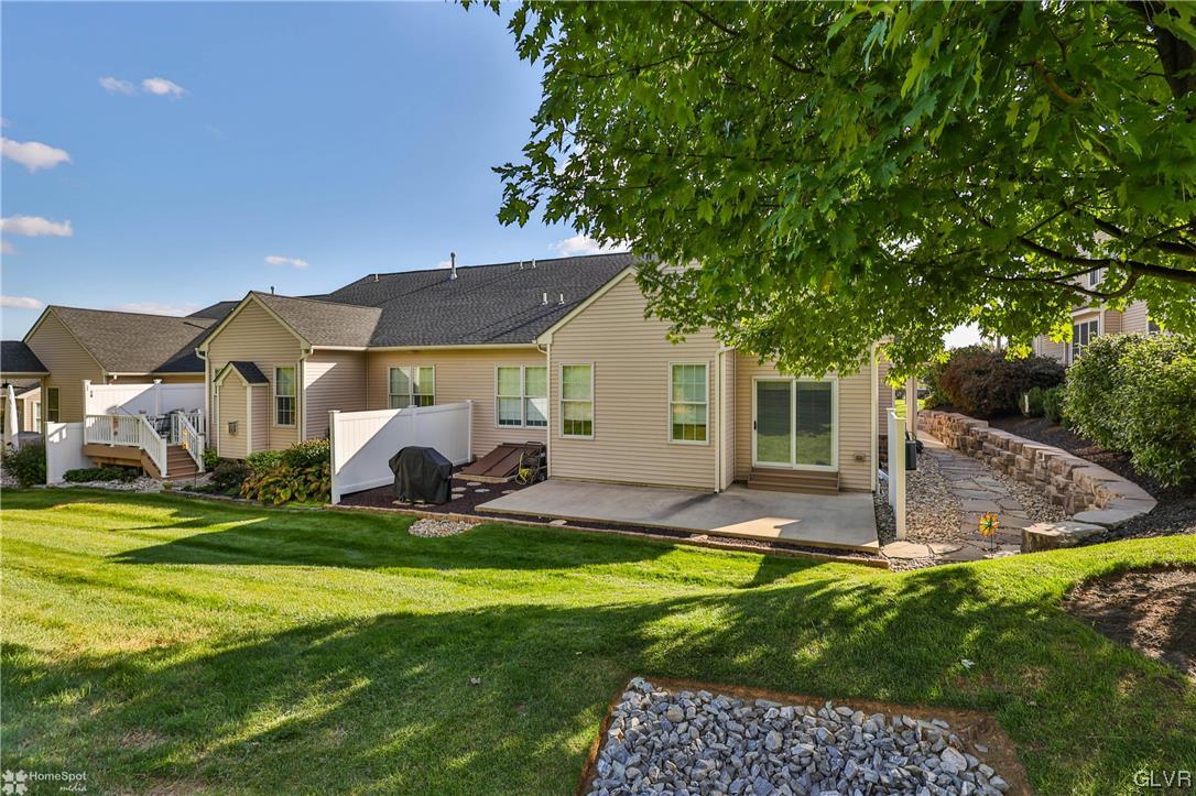 5552 BRIAR Lane