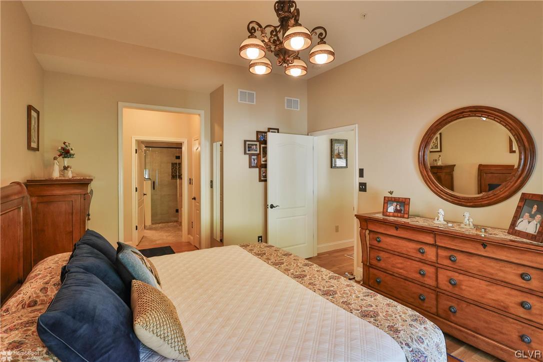5552 BRIAR Lane