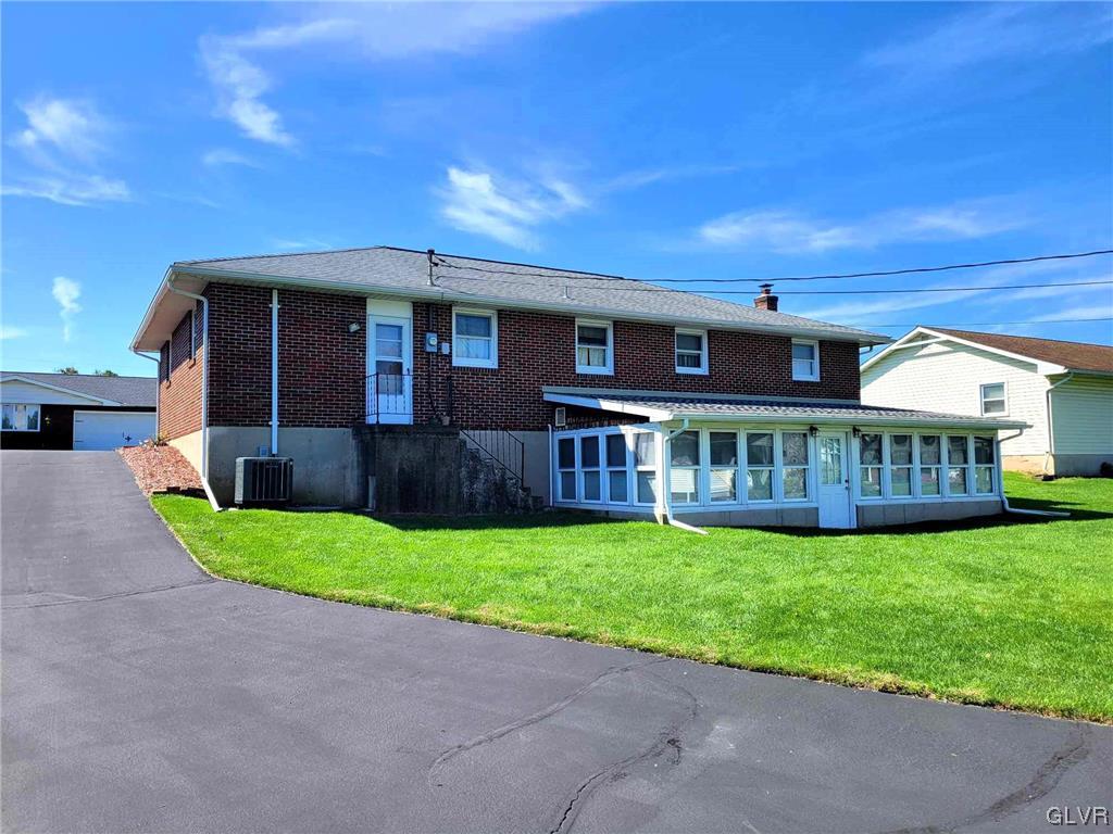 3162 Parkview Drive