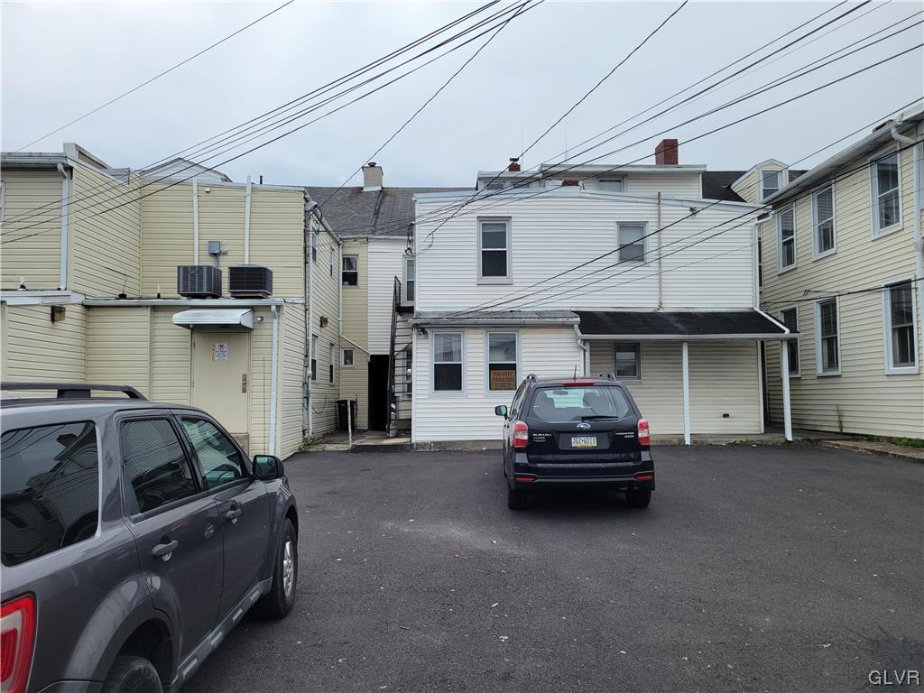453 West Linden Street