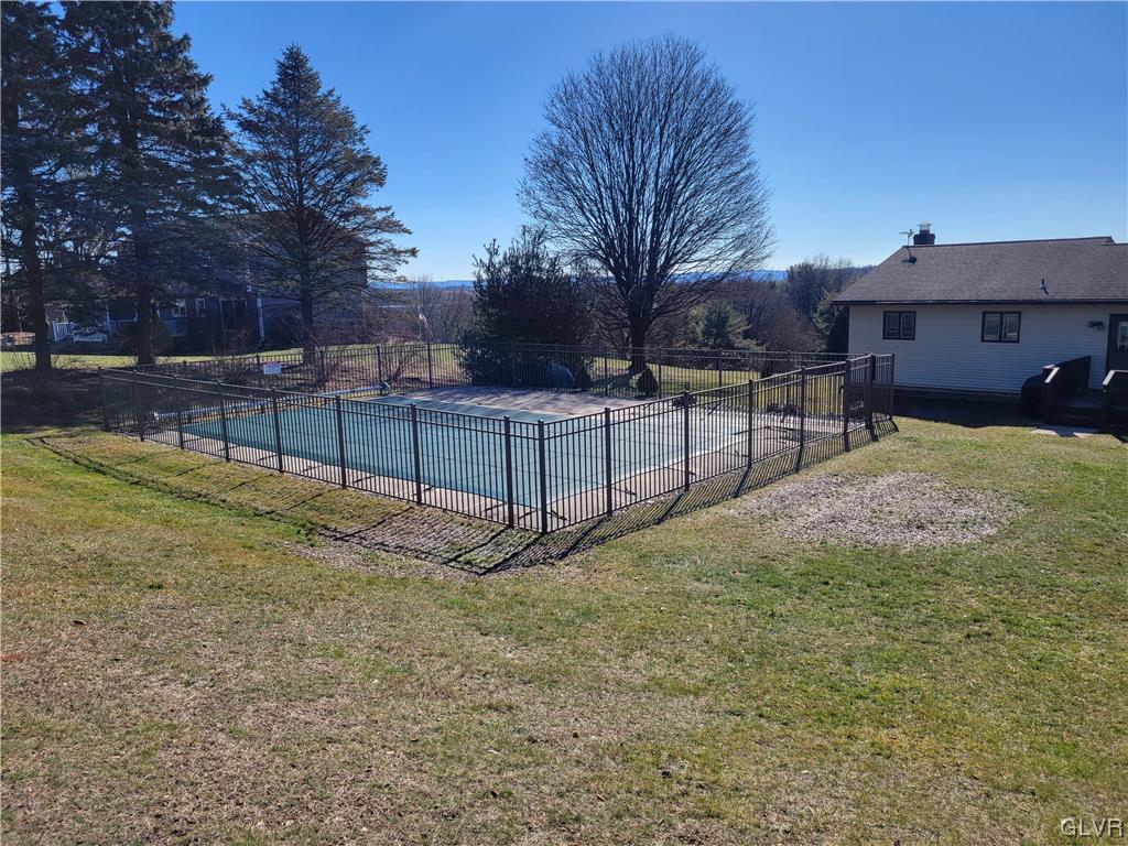 4015 Friars View Drive