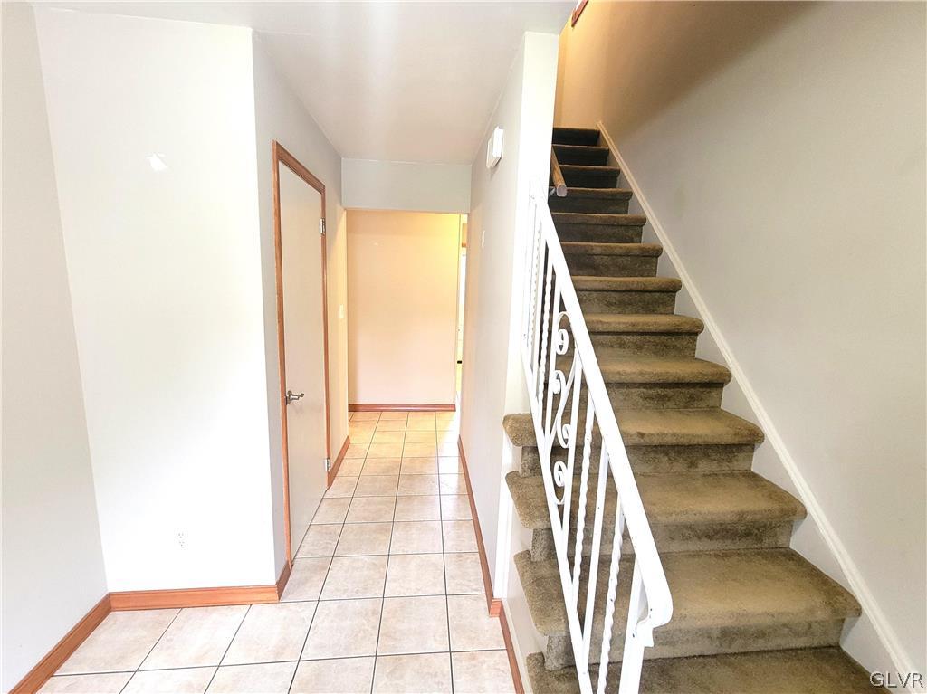 4329 Clear Way