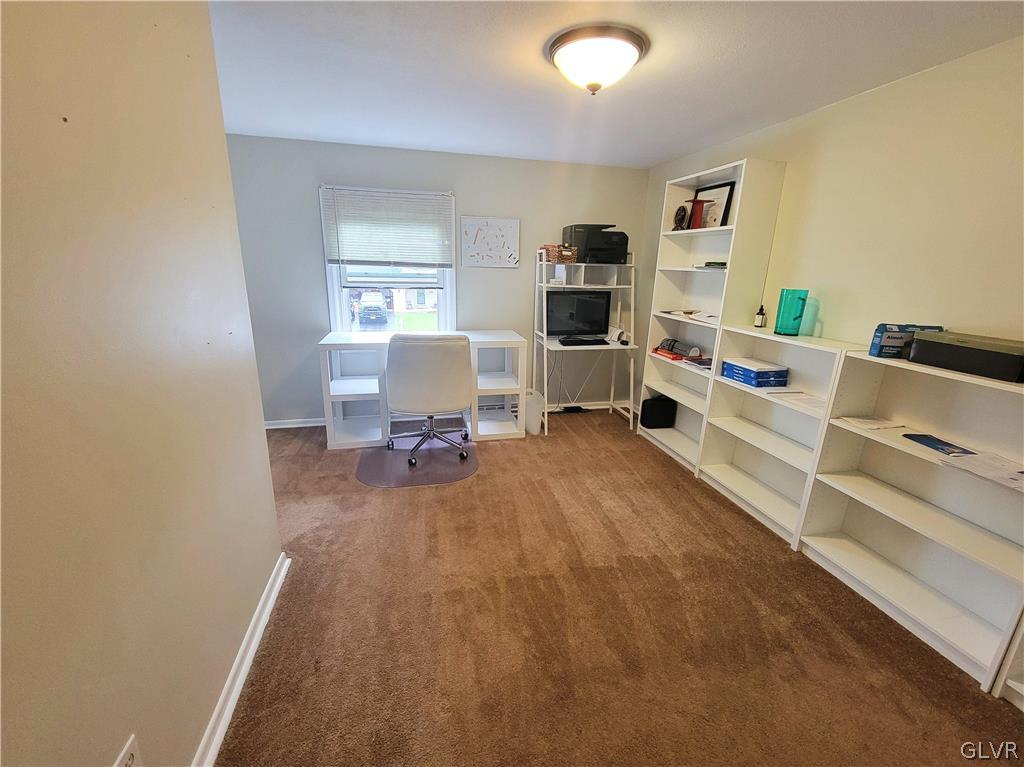 4329 Clear Way