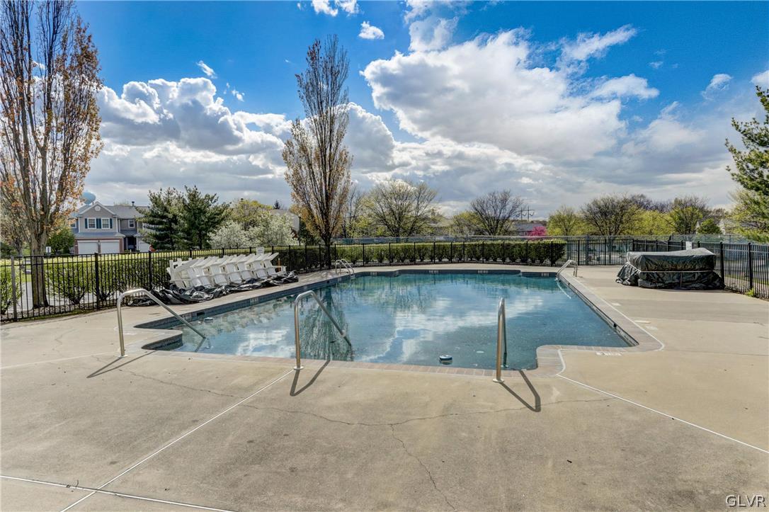 4373 Green Tree Lane