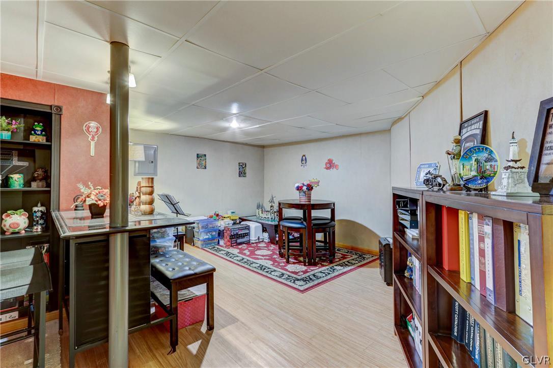 4373 Green Tree Lane