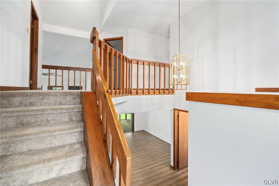 2762 Old Post Road