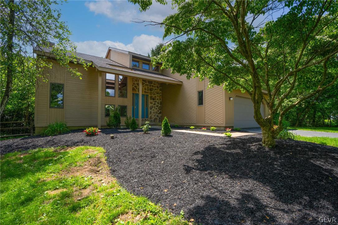 2762 Old Post Road