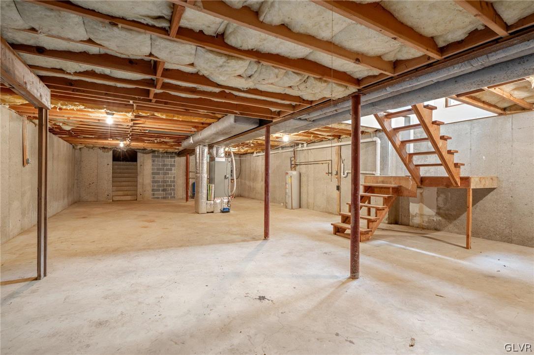 2762 Old Post Road