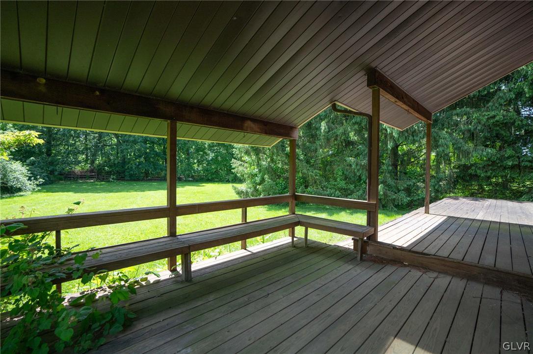2762 Old Post Road