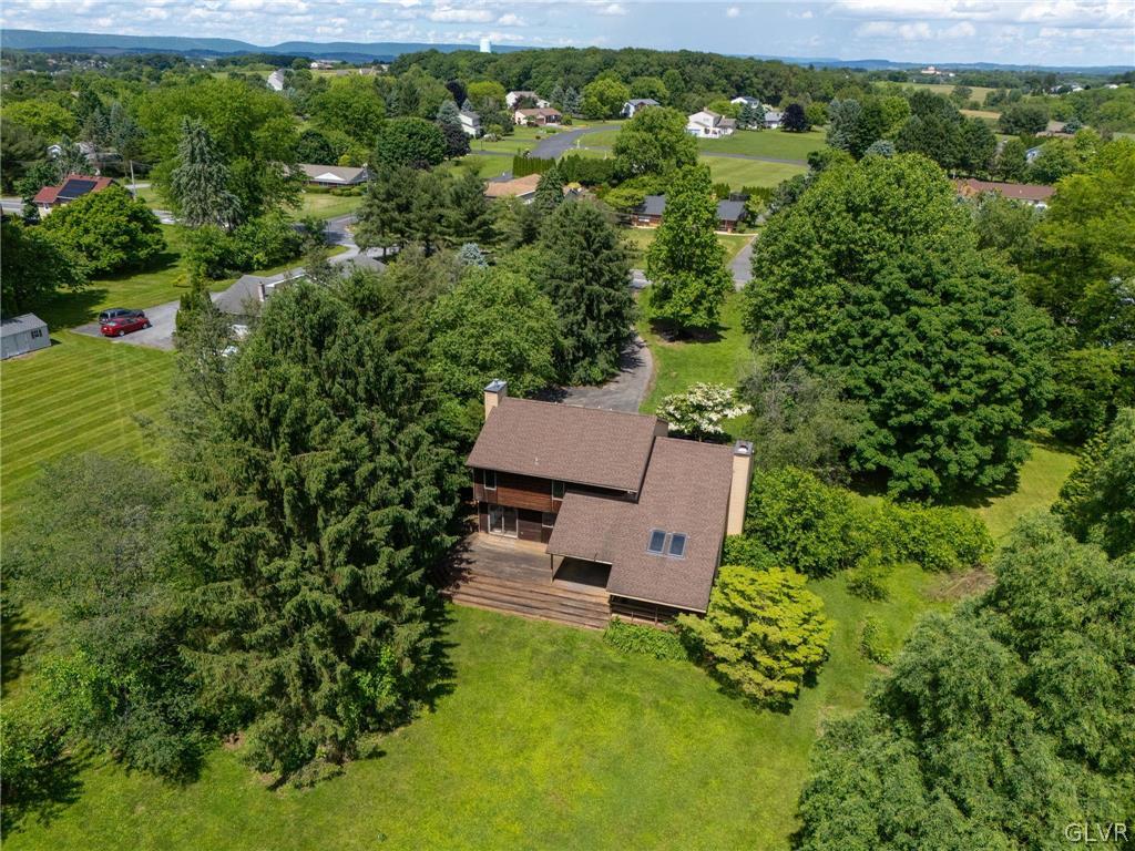 2762 Old Post Road