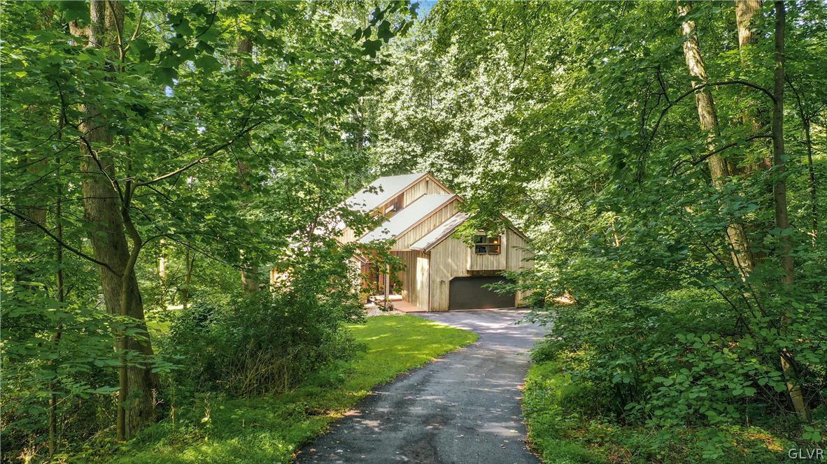4854 Skytop Drive
