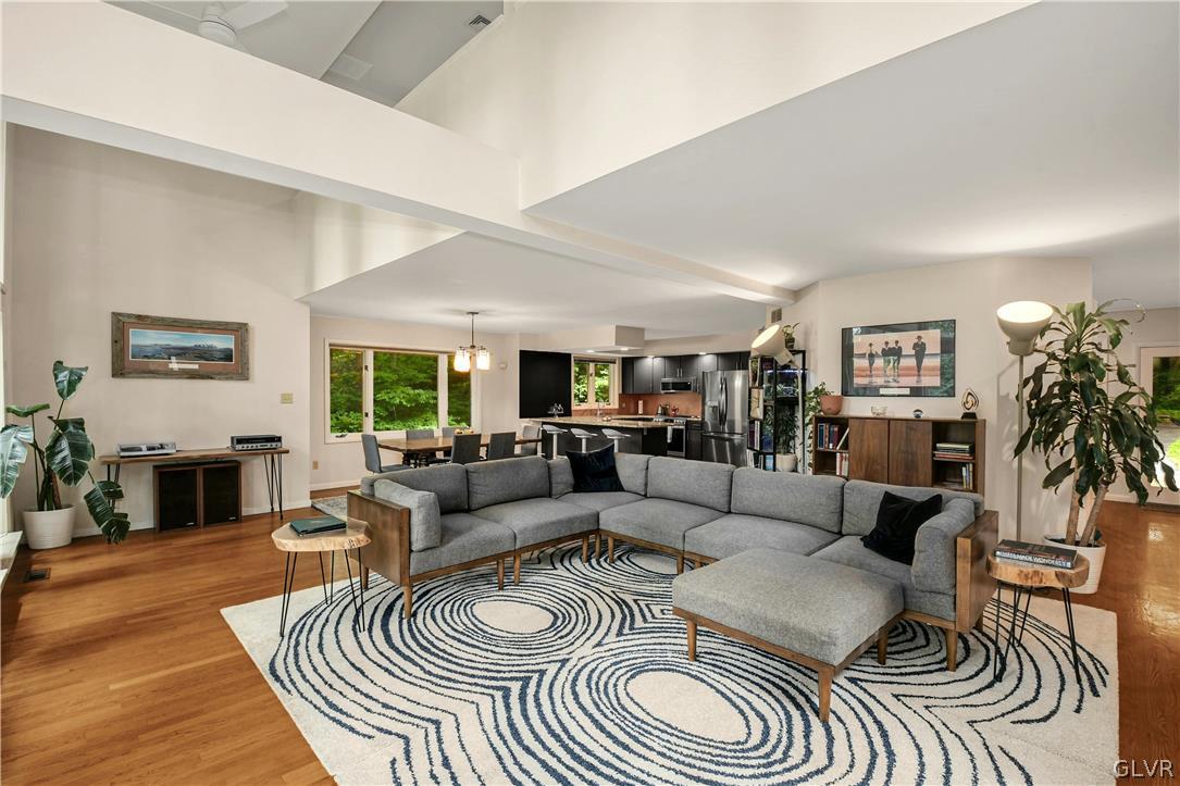4854 Skytop Drive