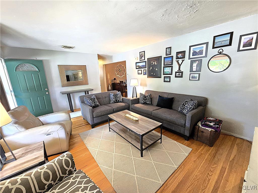1387 Butternut Lane