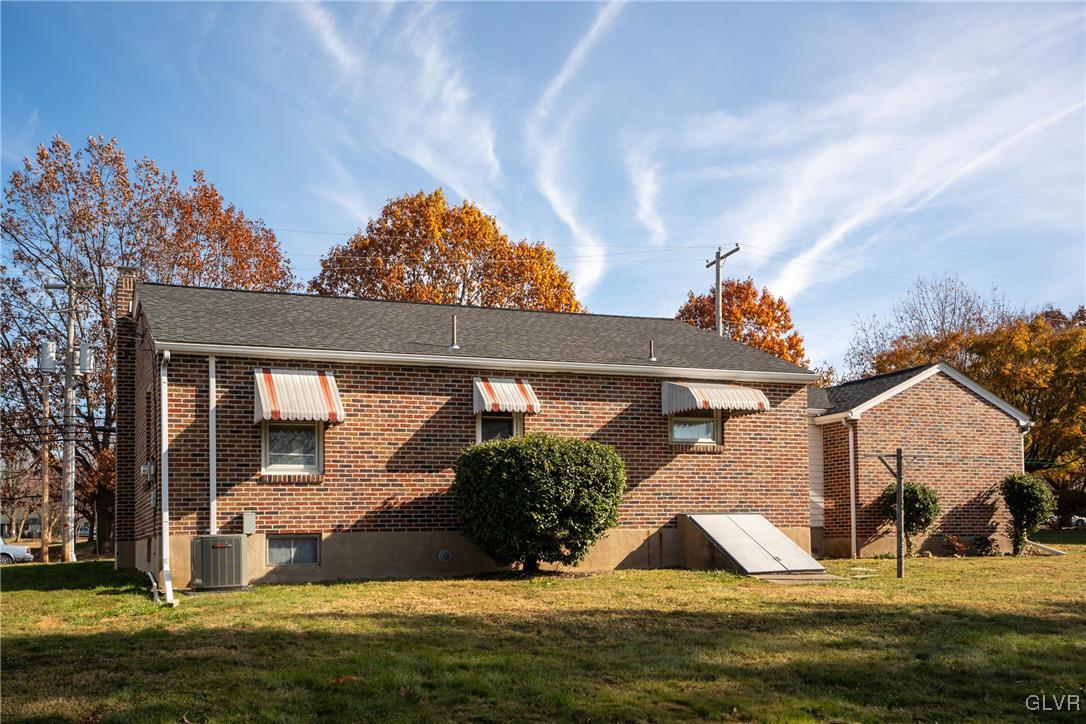 1030 6th Street