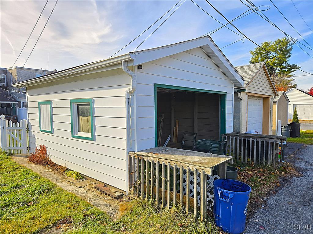 205 South 6Th Street