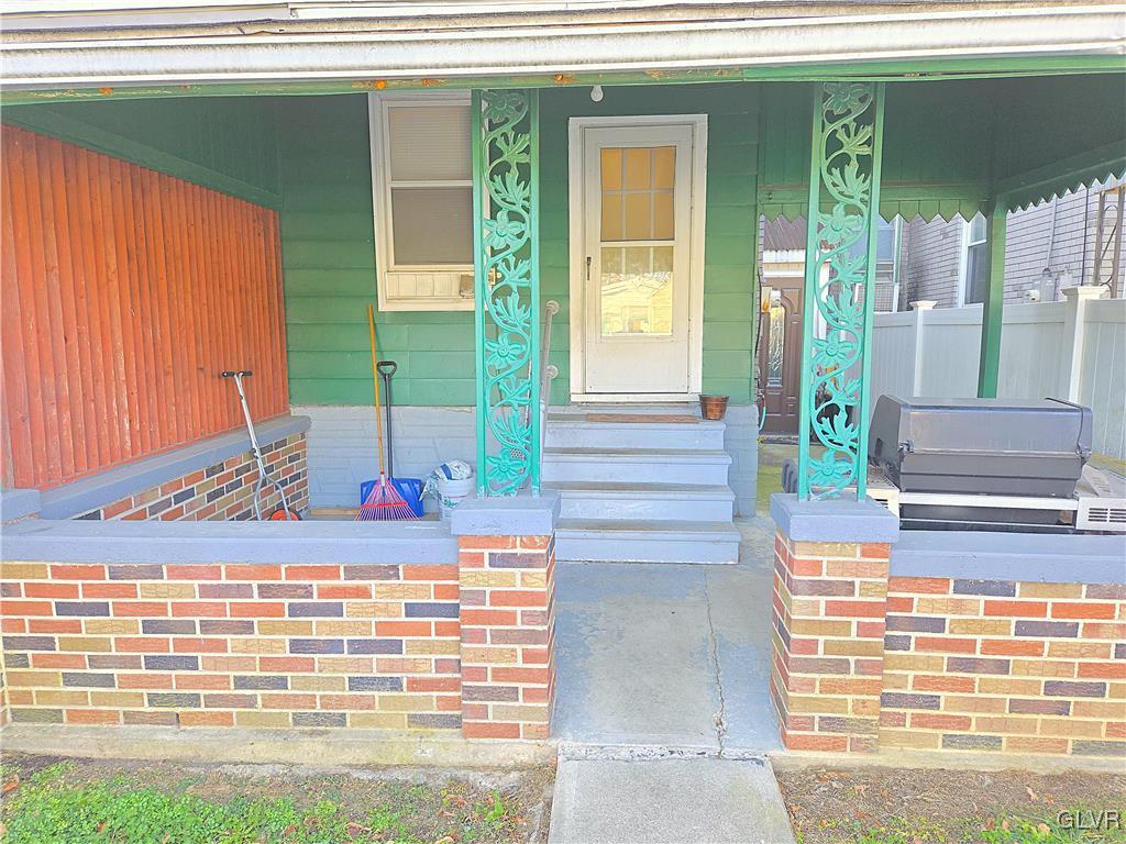 205 South 6Th Street