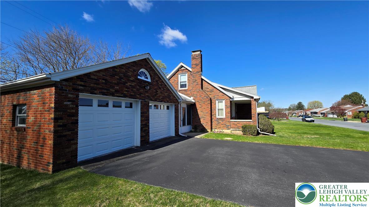 1726 Elmwood Drive