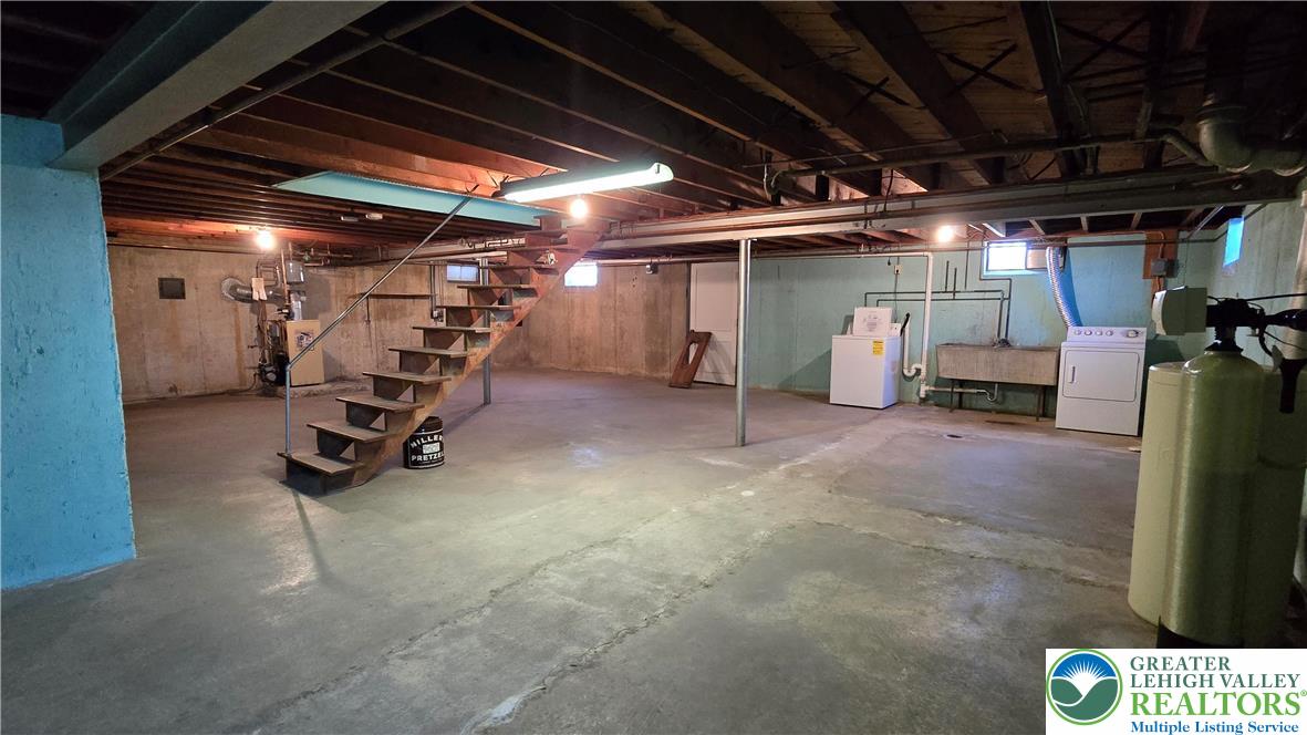 1726 Elmwood Drive