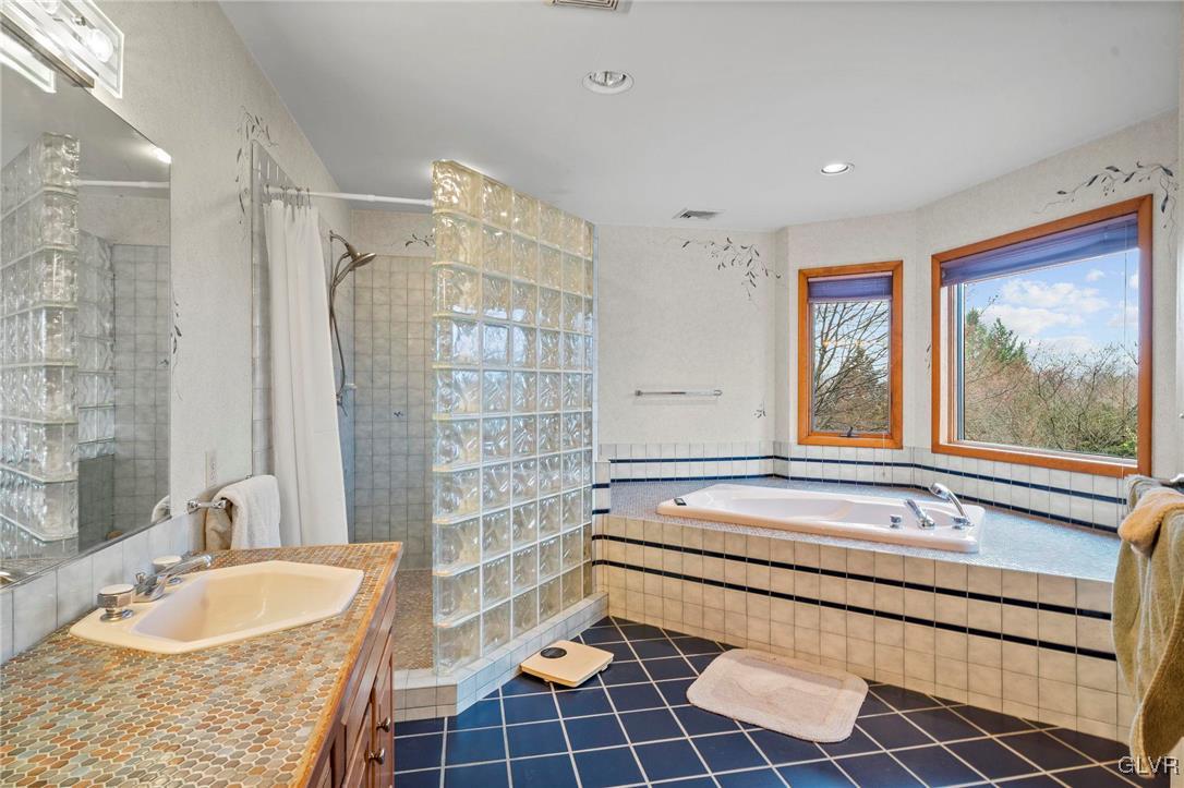 3282 Miriam Drive