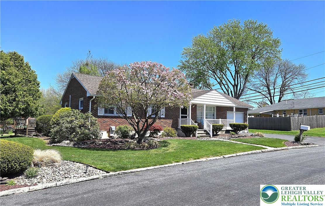 3817 Rosewood Lane